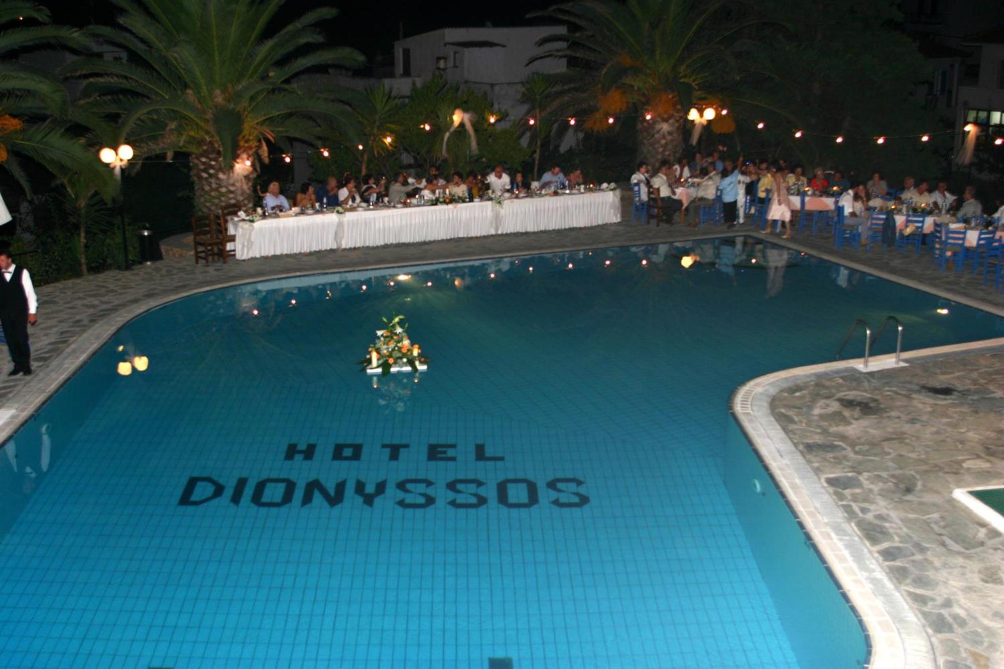 Dionyssos Hotel Скопелос Екстериор снимка